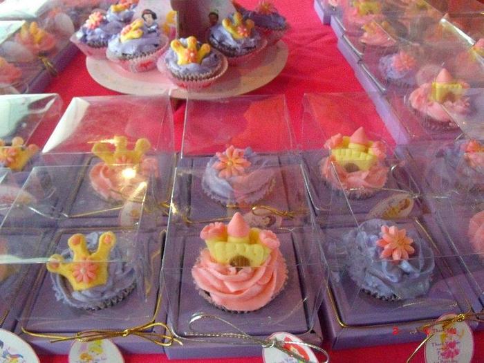princess themed cupcakes 