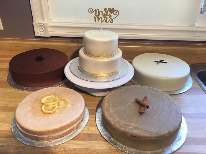 5 wedding cakes!