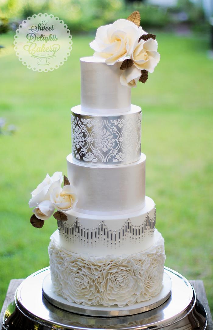 Classic Modern Silver/Pearl Wedding Cake