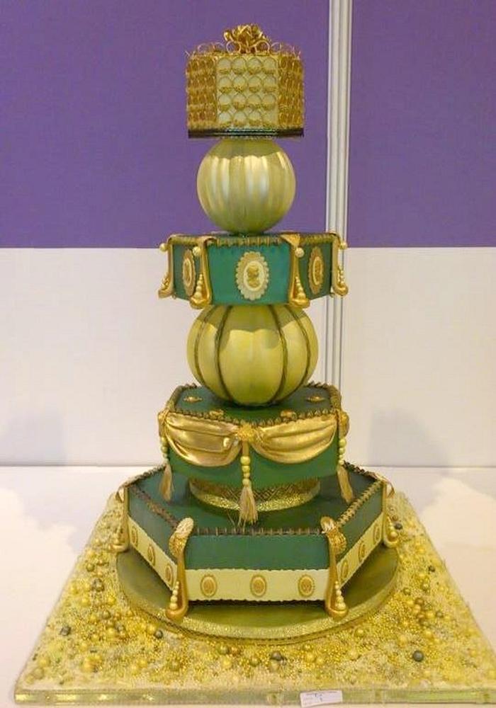 Wedding cake in green