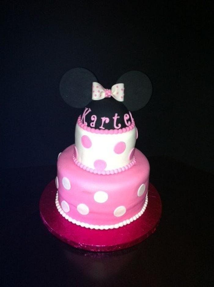 Minnie Mouse Cake 1