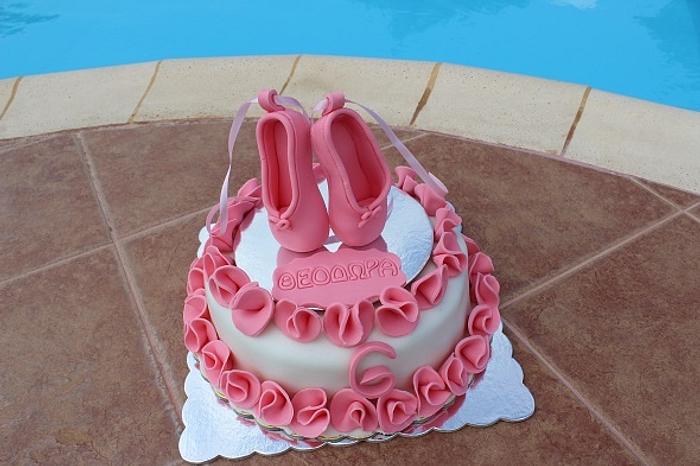 Pouent cake for a little ballerina!