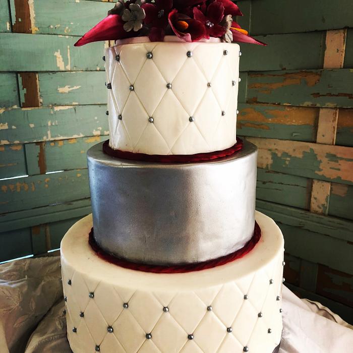 WSU Themed Wedding Cake