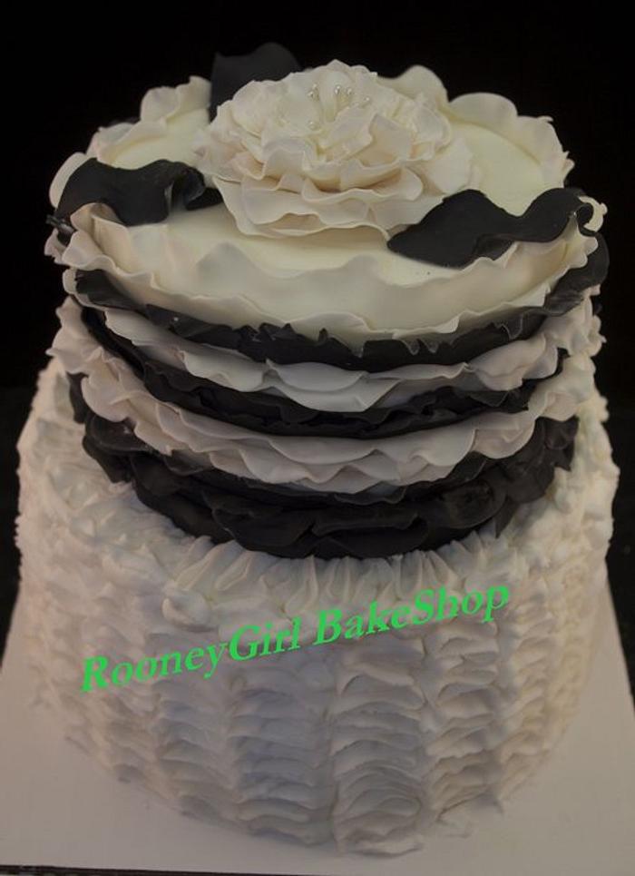 Black & White Ruffle Cake