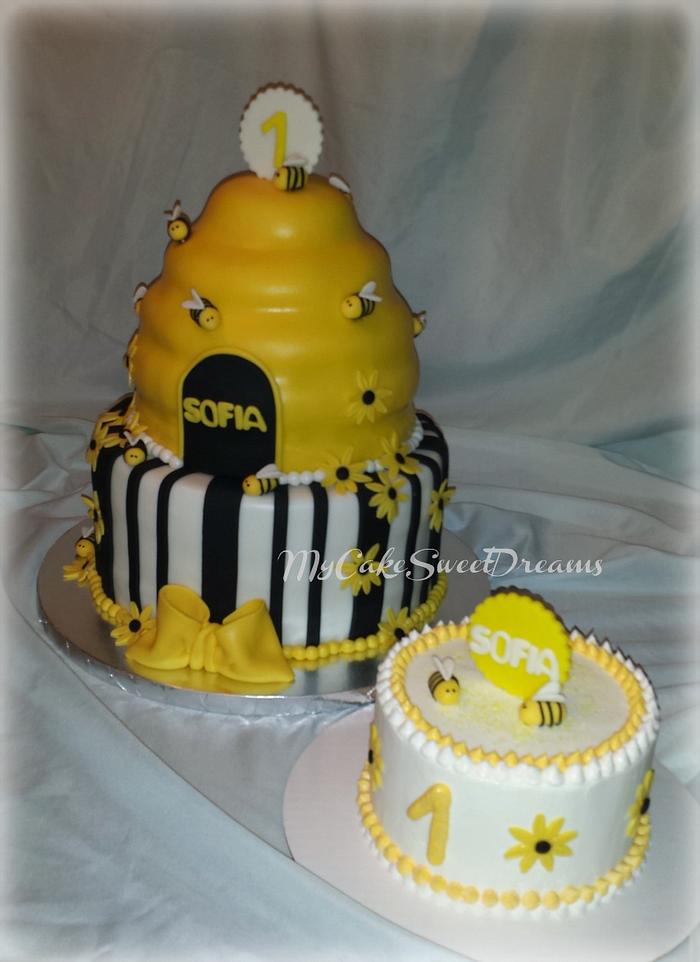  Honey Bee 1st Birthday Cake & Smash Cake 