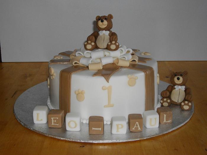 1st birthday teddy cake