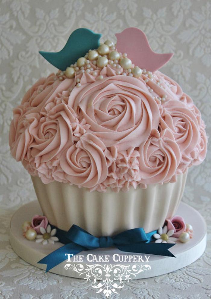 Love Bird Cake and Cupcakes