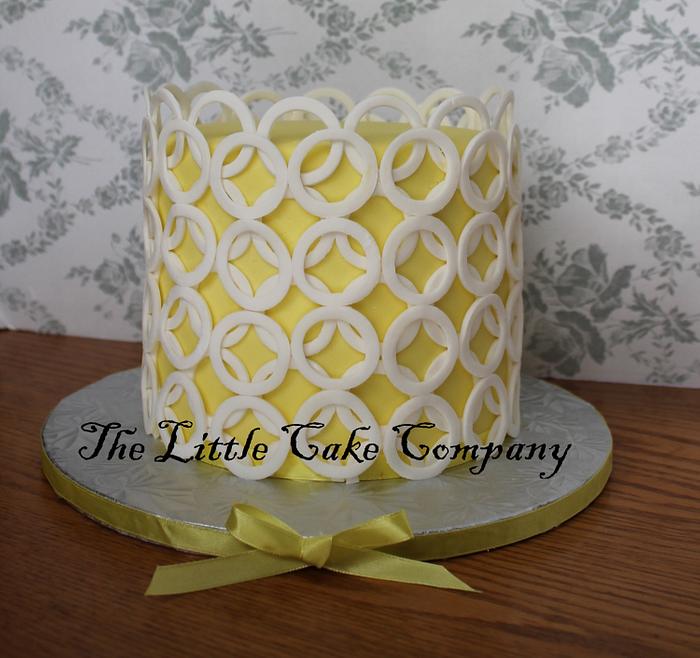 Little yellow wedding cake!