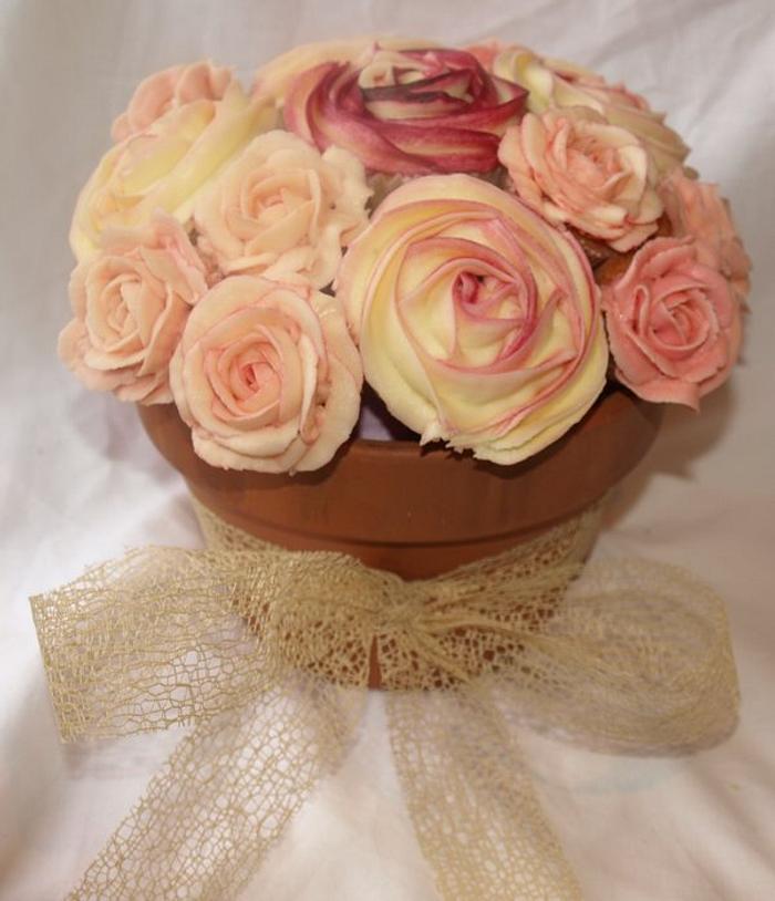 Pink Cupcake bouquet 