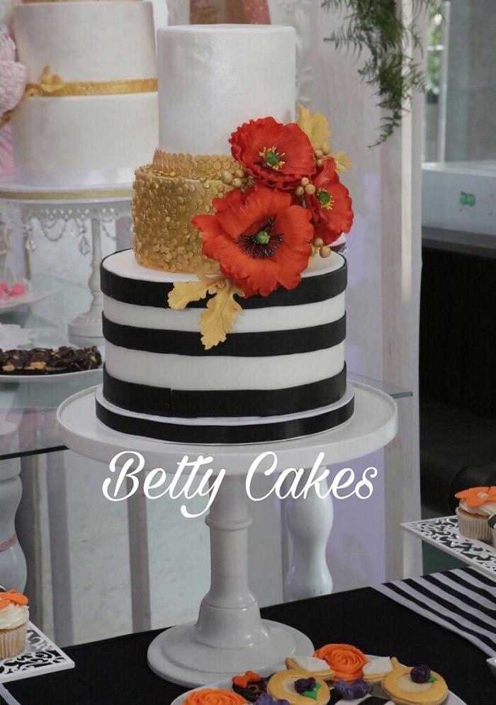 Kate spead poppy flower wedding cakes