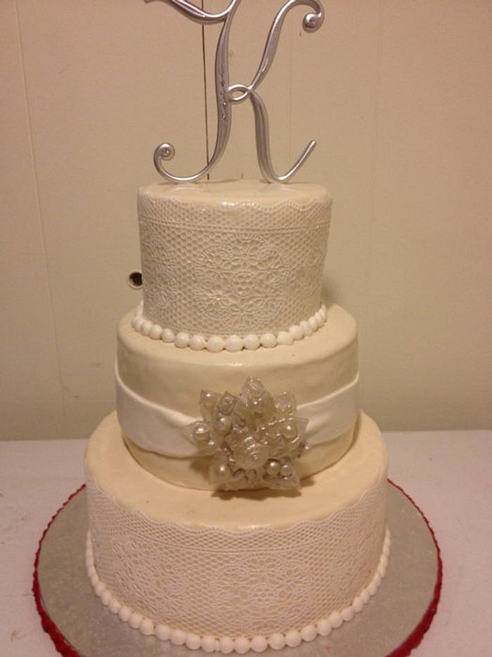 gown inspired wedding cake