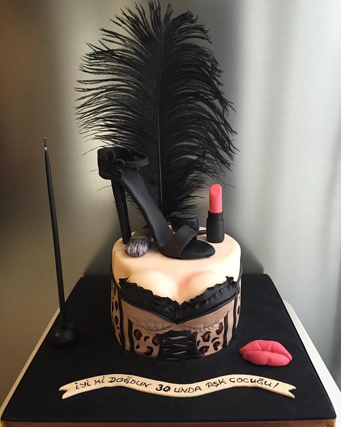 Sexy Decorated Cake By Pinar Aran Cakesdecor 