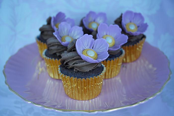 Jeweled Flower Chocolate Cupcakes