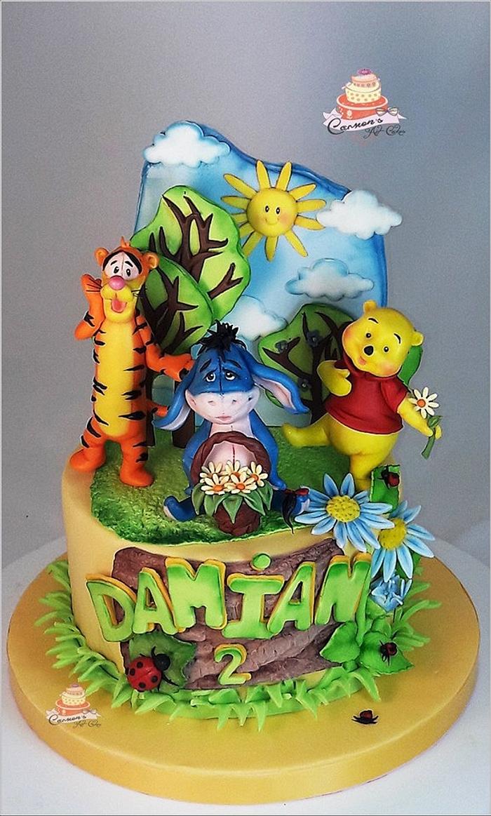 Winnie the Pooh and Tigger cake