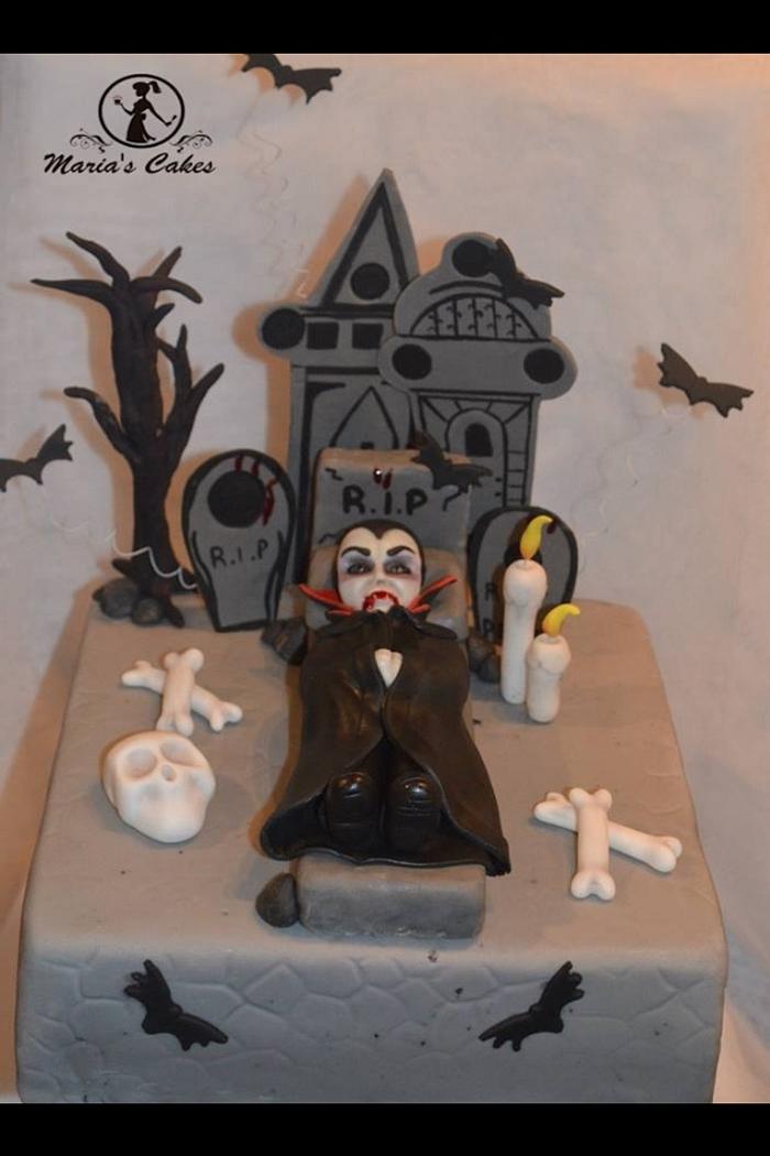 Scary Dracula halloween cake 😱😱