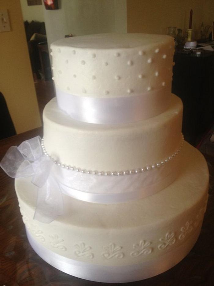 Mia's Wedding Cake