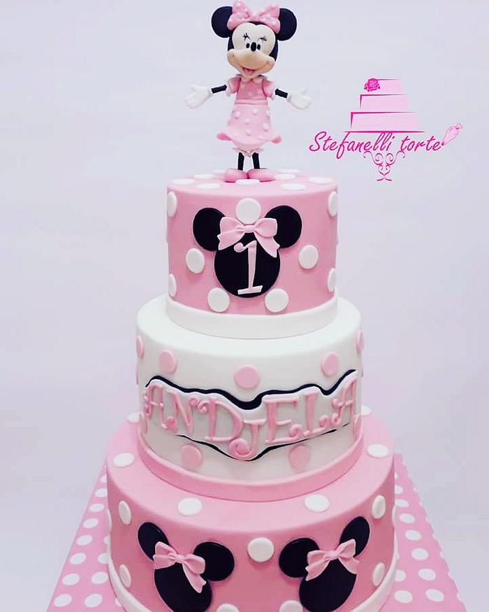 Minnie Mouse Half Birthday Cake | Half birthday cake | 6 month birthday cake  – Liliyum Patisserie & Cafe