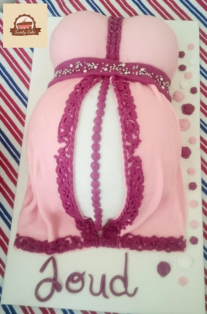 pregnant belly cake