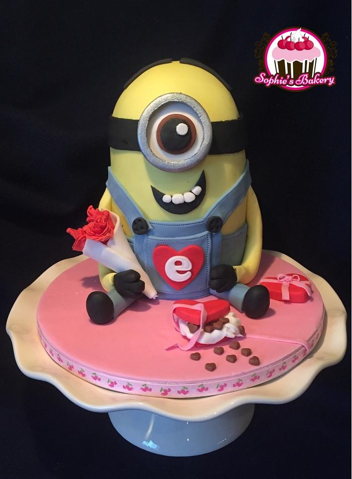 Valentines Minion cake