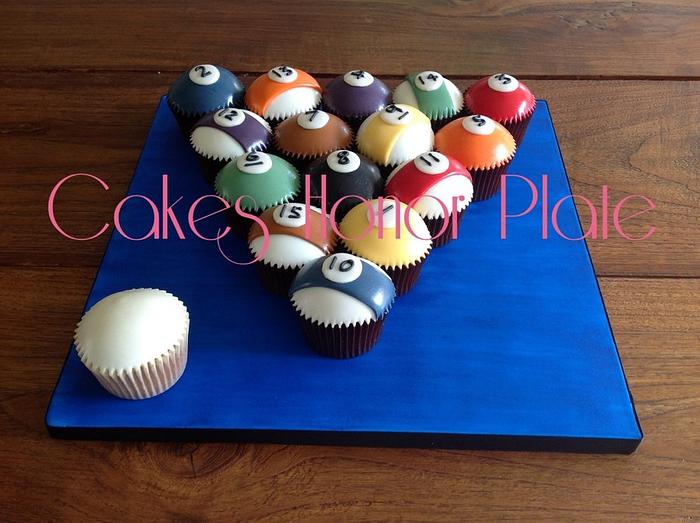 Fathers Day American Pool cupcakes