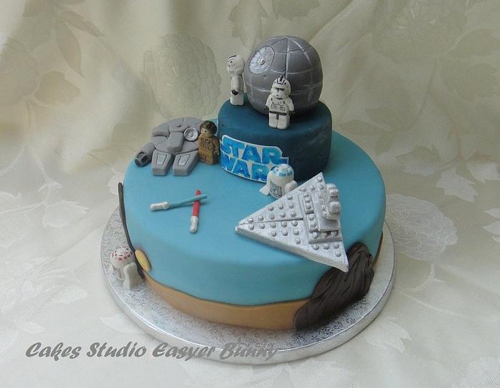 Lego Star Wars cake.