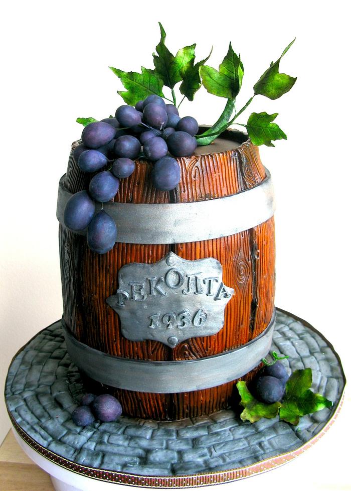 Wine barrel cake