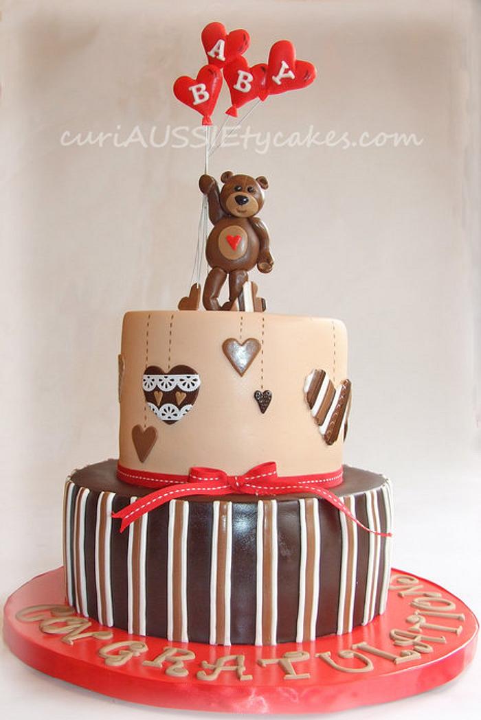 Balloon bear baby shower cake