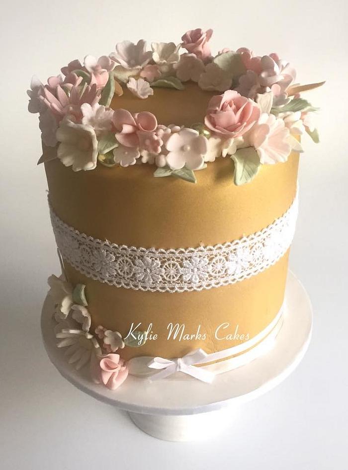 Gold floral wreath cake