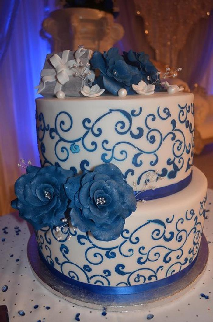 Blue and White ringbox Cake