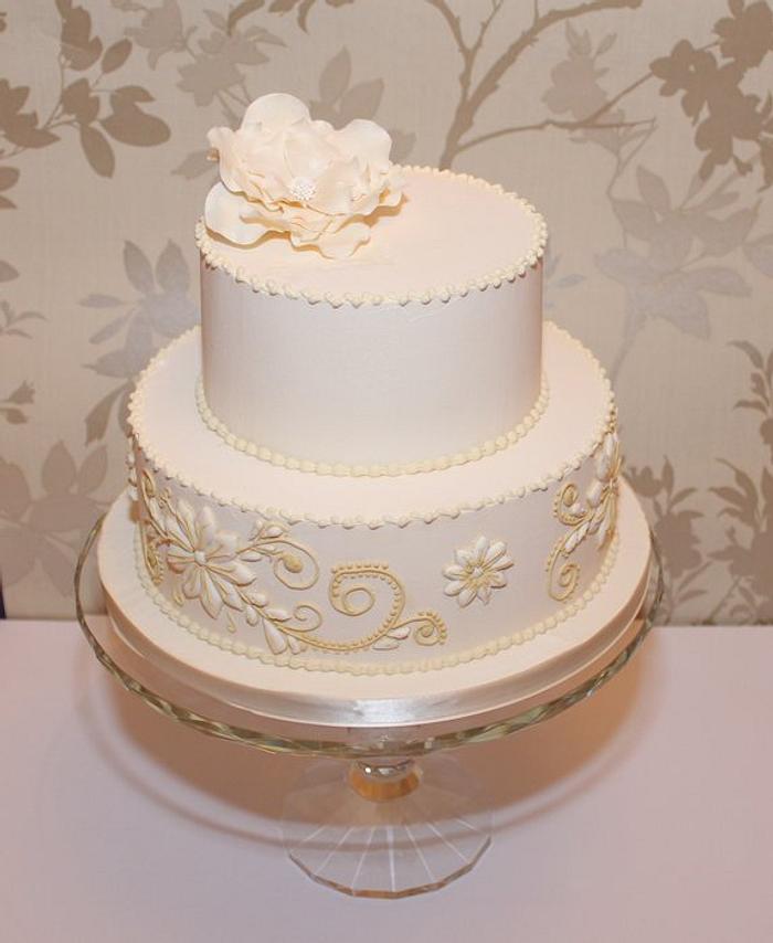Royal iced wedding cake