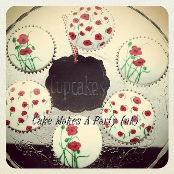 Vintage Poppy Cupcakes