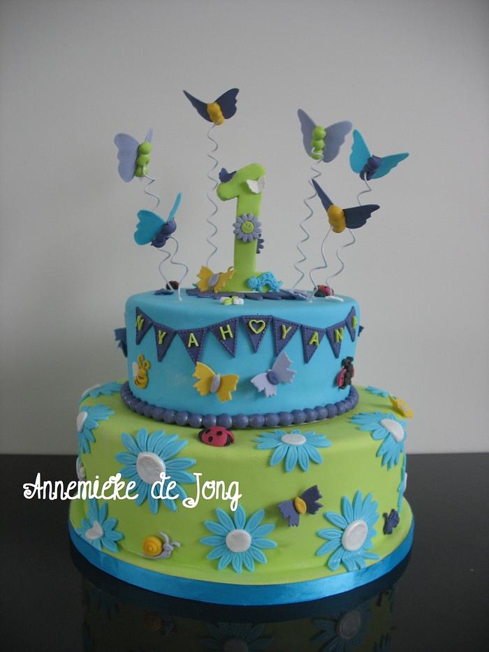 Spring - butterfly & bugs cake