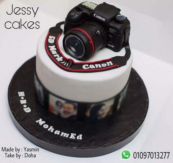 Camera cake 