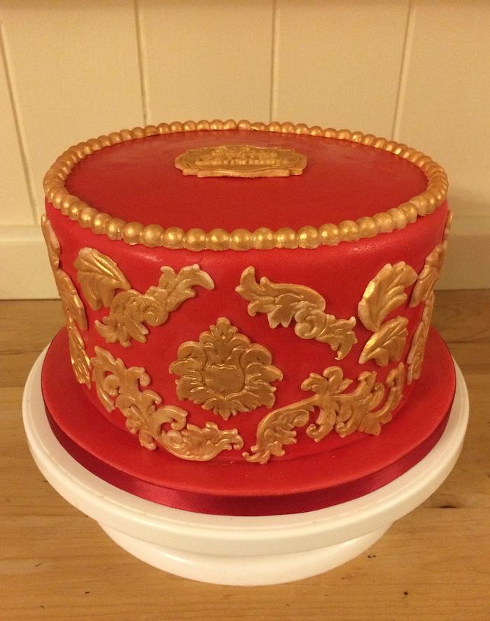 Red and gold cake baroque style