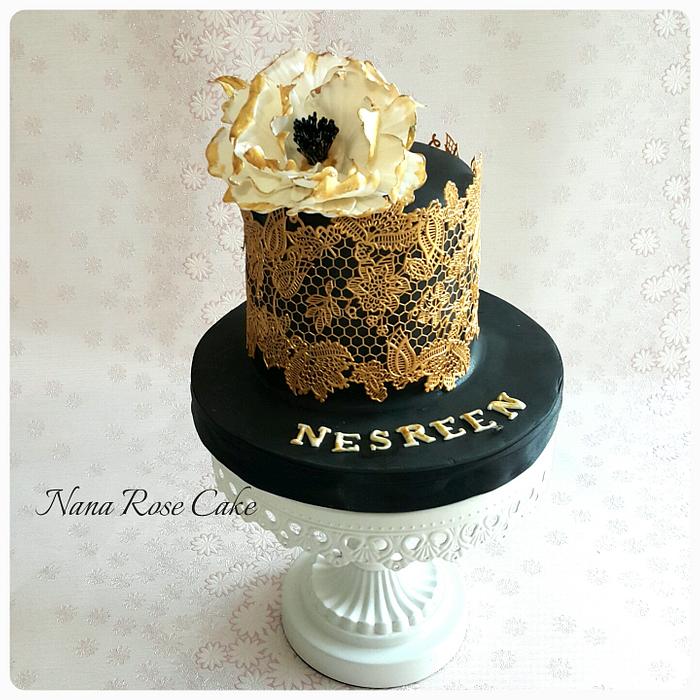Black and Gold Cake 