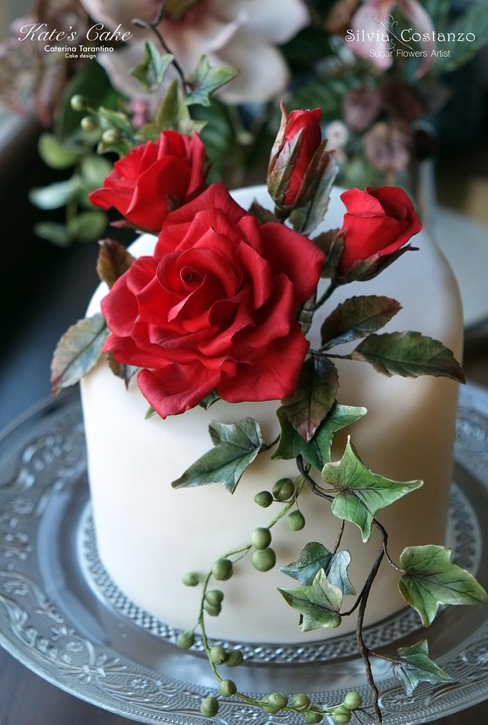 Red Roses Cake