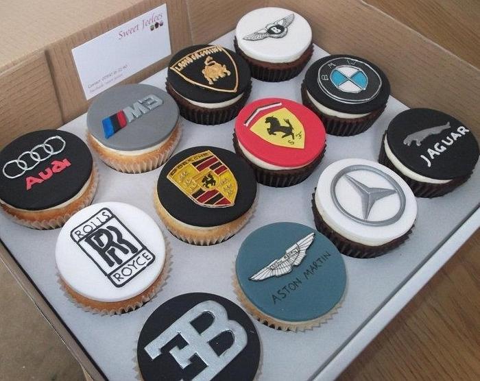 Car logo cupcakes
