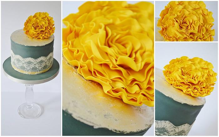 yellow and charcoal grey/gray ruffle rose silver leaf and lace cake