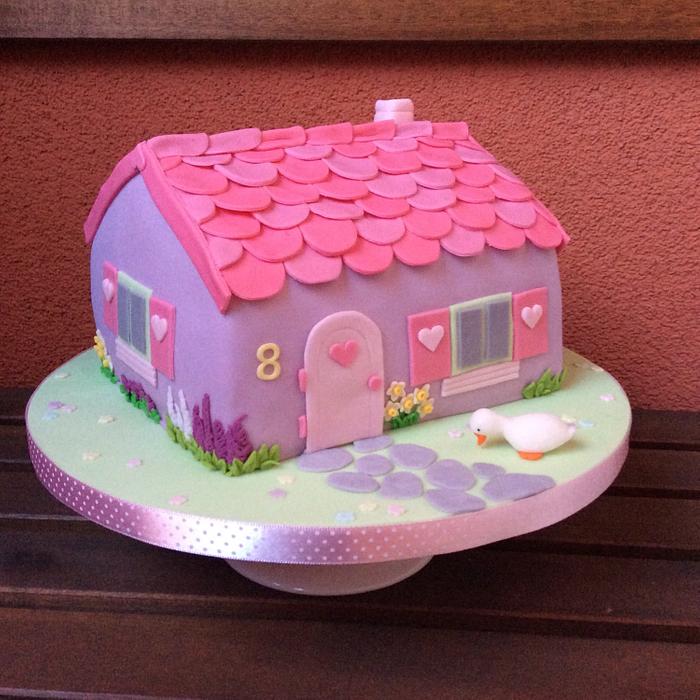 32 House Cakes ideas | house cake, cupcake cakes, cake decorating