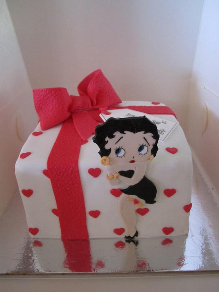Betty boop Gift box cake