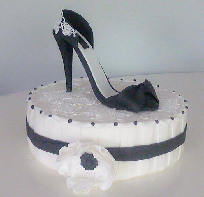 Shoe cake