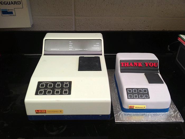 Spectrophotometer cake