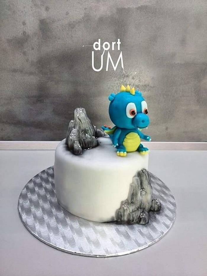 Little dragon cake