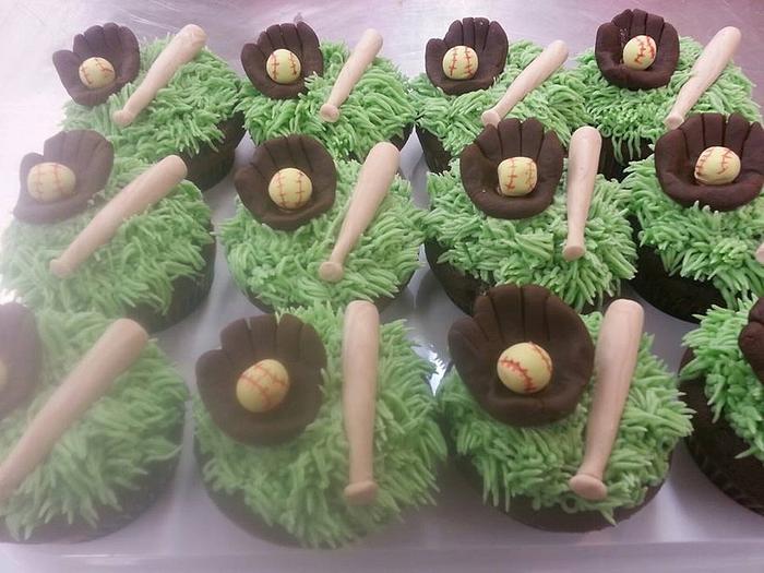 Softball cupcakes