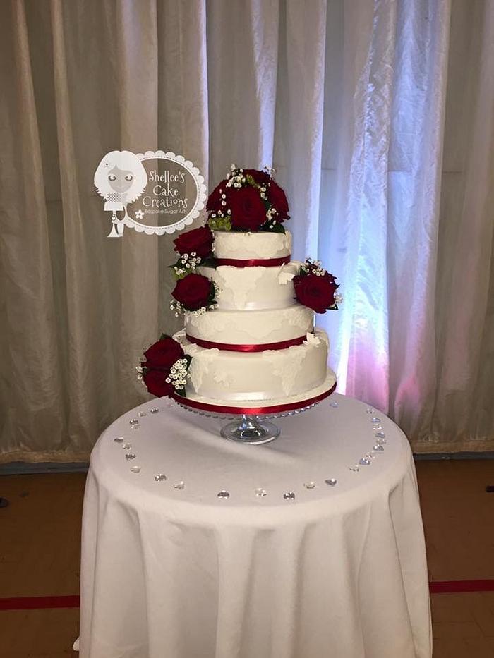 Rose & lace Wedding cake