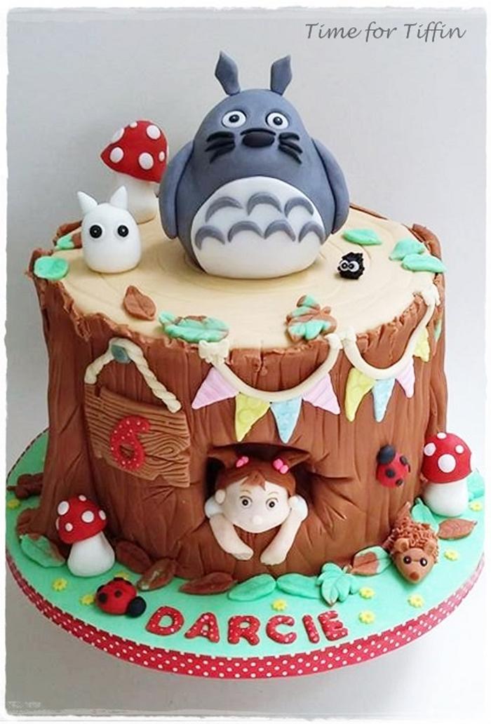 Totoro - Decorated Cake by Time for Tiffin - CakesDecor