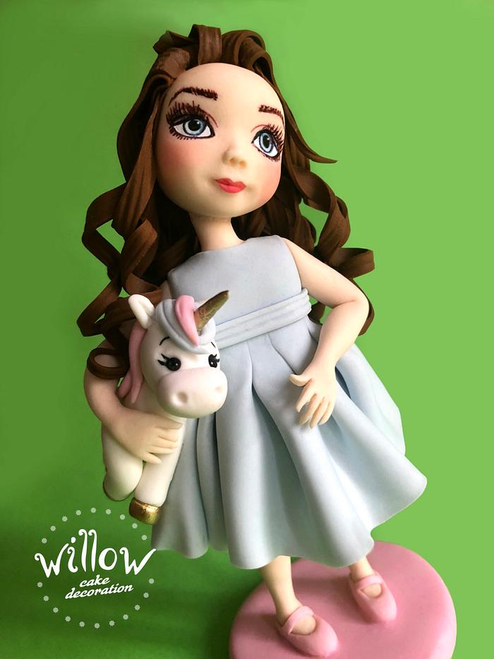 Little girl with unicorn, fondant cake decoration
