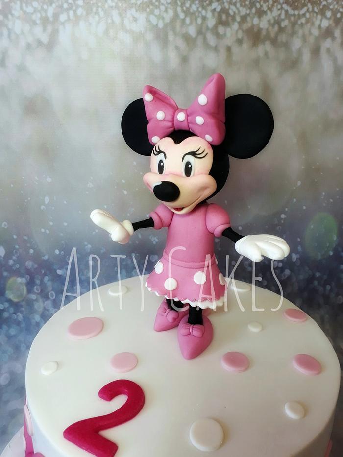 Minnie mouse fondant figure