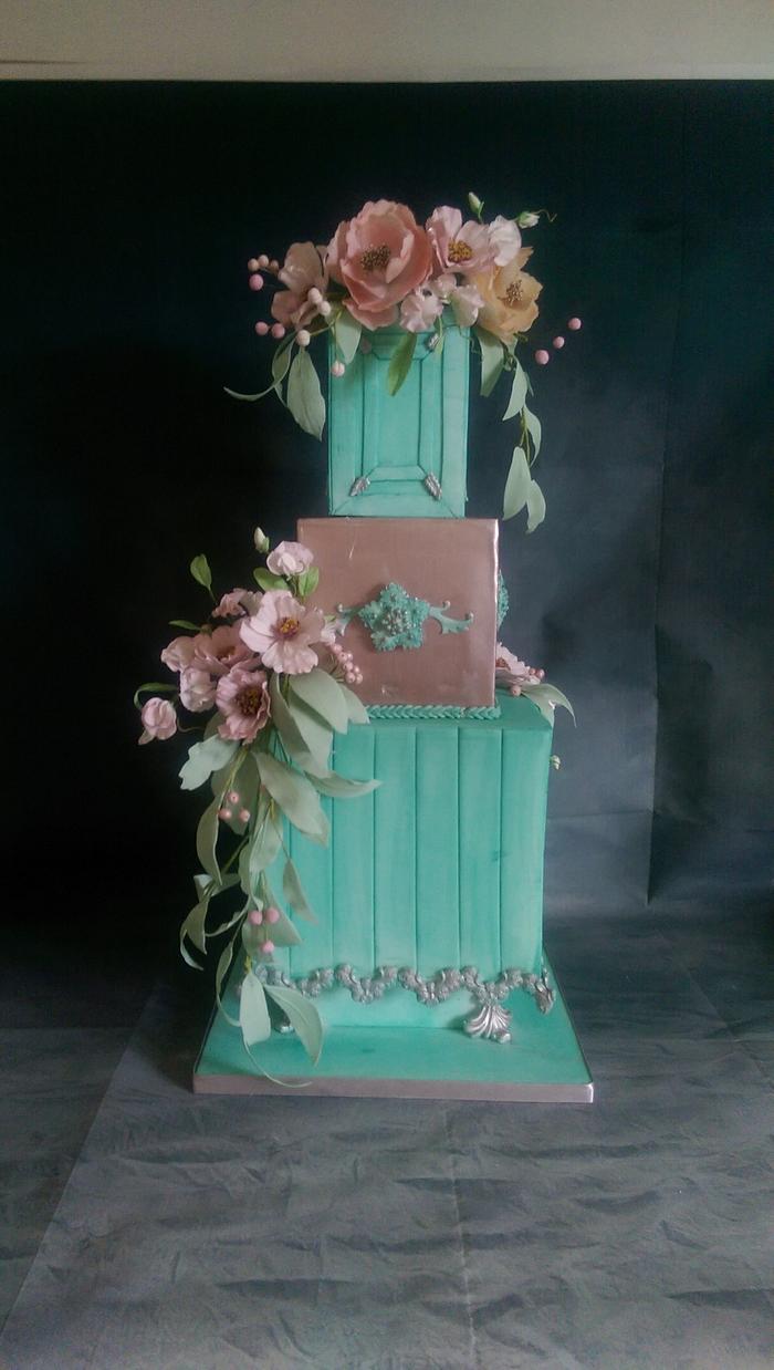 Three boxes brought to life a romantic cake 