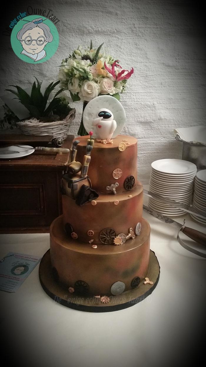 Wall- E and Eve wedding cake